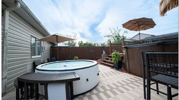 Terrace/patio - Charming Pool Home in Port Richey - Sleeps 6 (Port Richey)