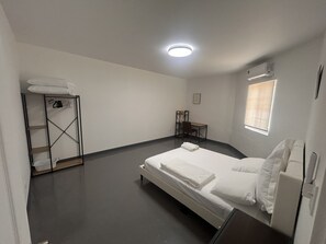 Iron/ironing board, WiFi, bed sheets - Hagat Sunset Retreat - Hibiscus Unit (Hågat)
