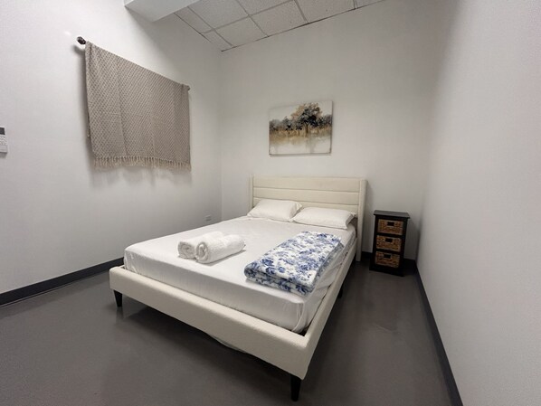 Room - Hagat Sunset Retreat - Tuberose Unit (Hågat)