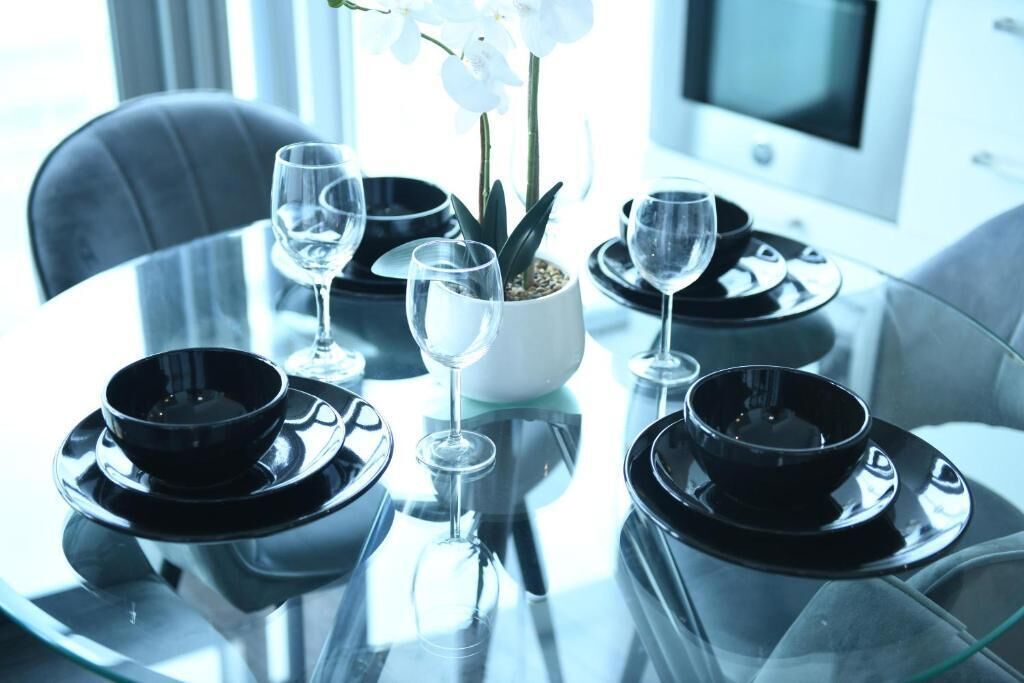 Suite | Dining