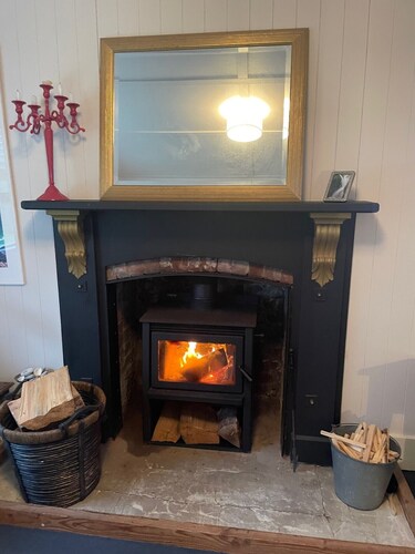 Cosy bach by the sea !