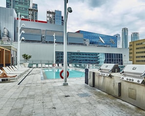 Exterior - StayToronto - The Atmos Suites (Toronto)