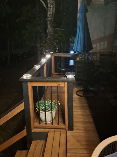 Beautiful 2-bedroom condo sleeps 6, close to pool and minutes away from marina