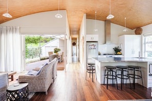 Dining - Pīwakawaka | Coastal Retreat for Families & Friends | Waipatiki Beach (Tangoio)