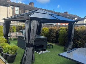 Unclassified image, 5 of 26, button - Dutchy’s Gest house sleeps 5 hot tub and steam room 2 car parking space (Liverpool)
