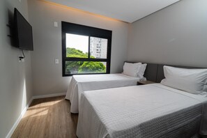 Room - Serene Room Great for Business & City Explorers Near Shopping Eldorado - 4.8 mi (São Paulo)