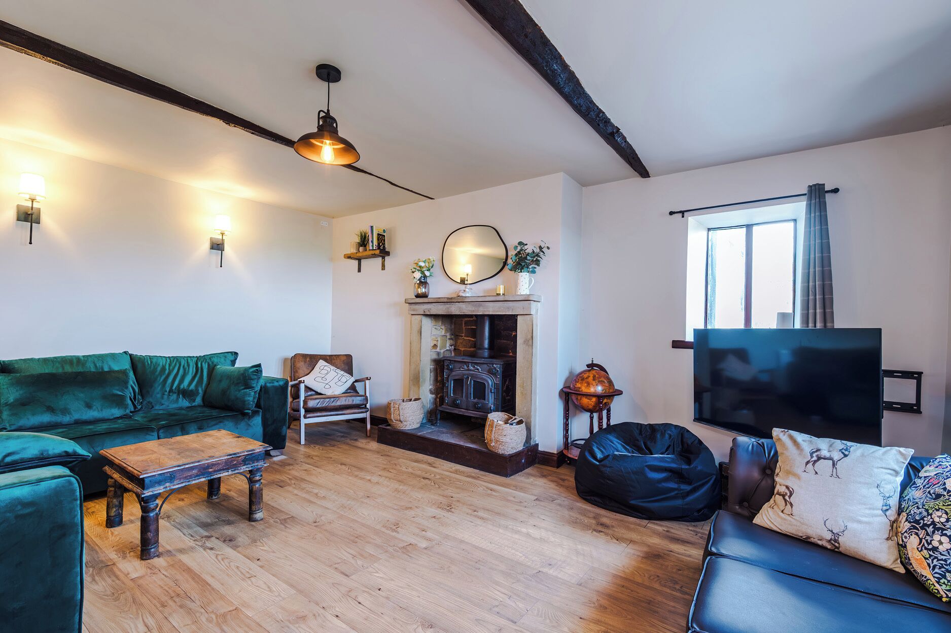 Landskill Farm, Family Friendly, With Hot Tub In Claughton-on-brock - Lancashire
