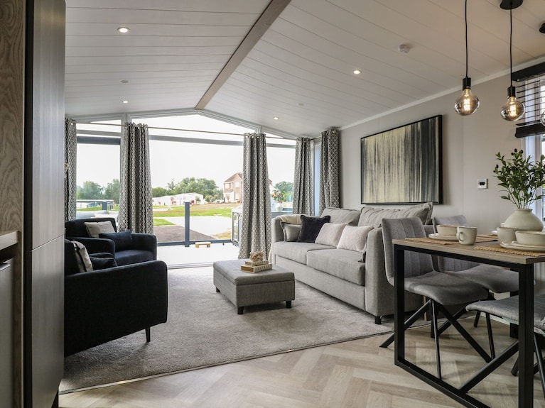 Lakewood Plot 7, Family Friendly, Luxury Holiday Cottage In St. Osyth - 에식스