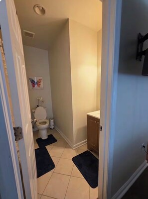 Handtücher, Seife, Toilettenpapier