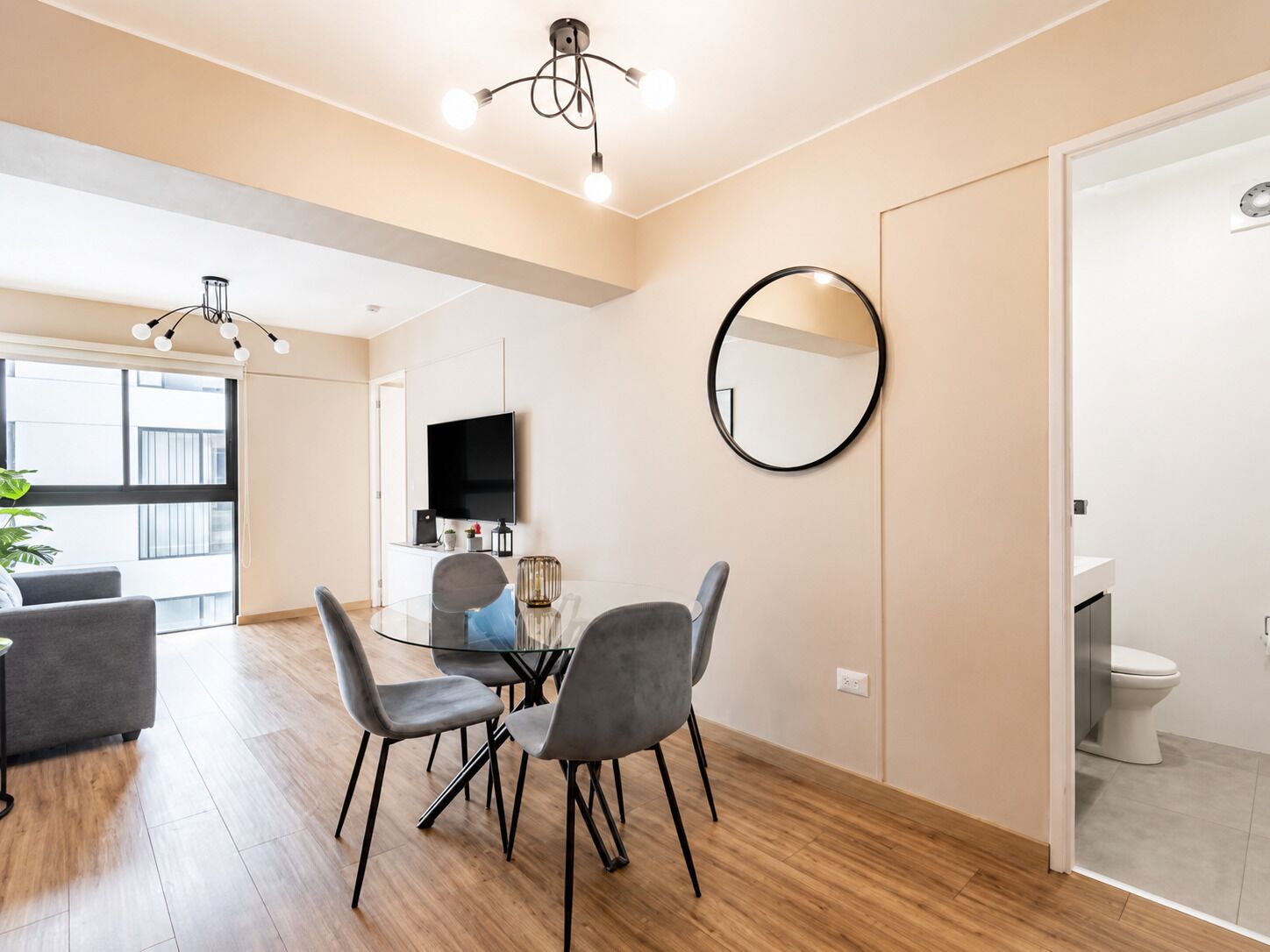 Apartamento, 1 cama de matrimonio con sofá cama, baño privado | Comedor