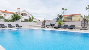 Apartment, 1 Schlafzimmer, Raucher, Terrasse | Pool | Innenpool