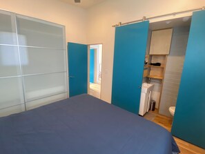 2 chambres, fer et planche à repasser, lit parapluie, Wi-Fi gratuit