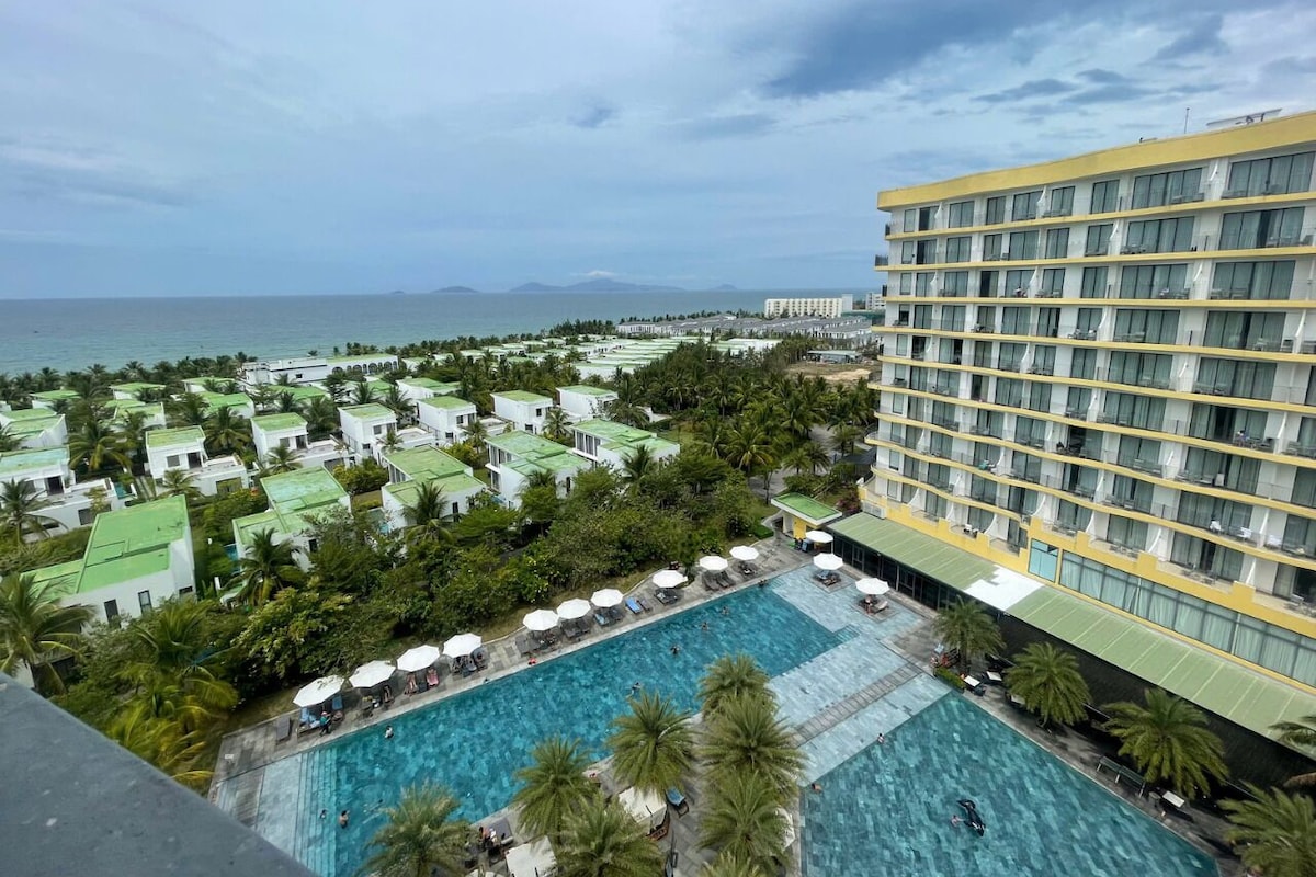 Deluxe Double Room, Beach View | Terrace/patio