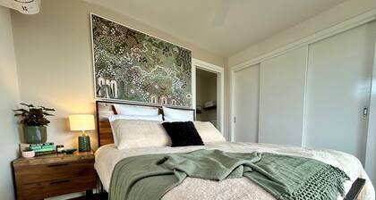 True farmstay experience with wide-open paddocks, minutes from the highway
