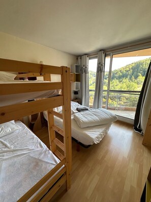 Weekendseng, sengetøj