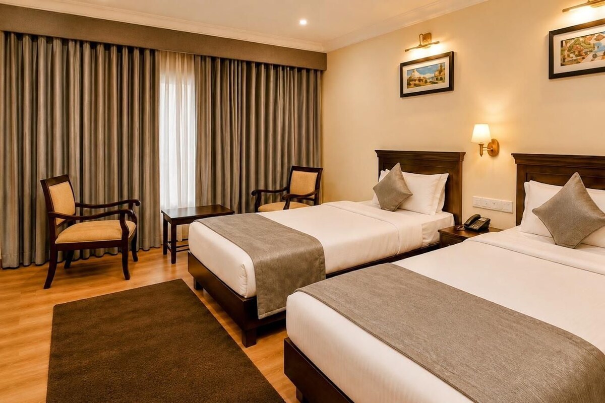 Family Room | Laptop workspace, WiFi (free), bed sheets