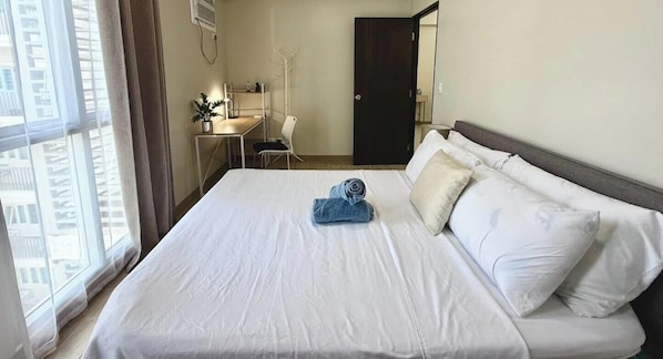Room - Room-exclusive 1-bedroom Stay at The Pal (Iloilo)