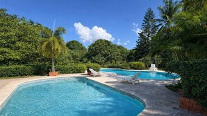 Piscine intérieure