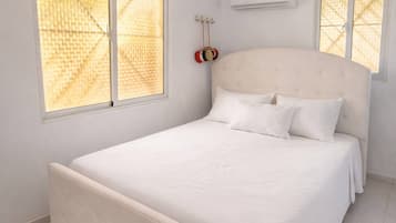5 bedrooms, iron/ironing board, internet