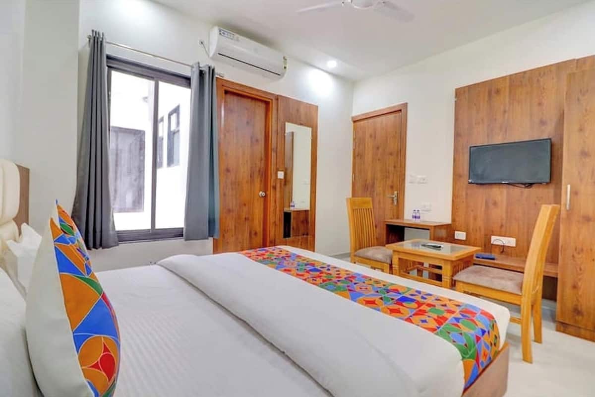 Classic Double Room