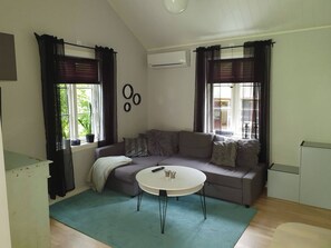 Living room - Cottage Above Falu Gruva With Wood Burning Sauna (Falun)