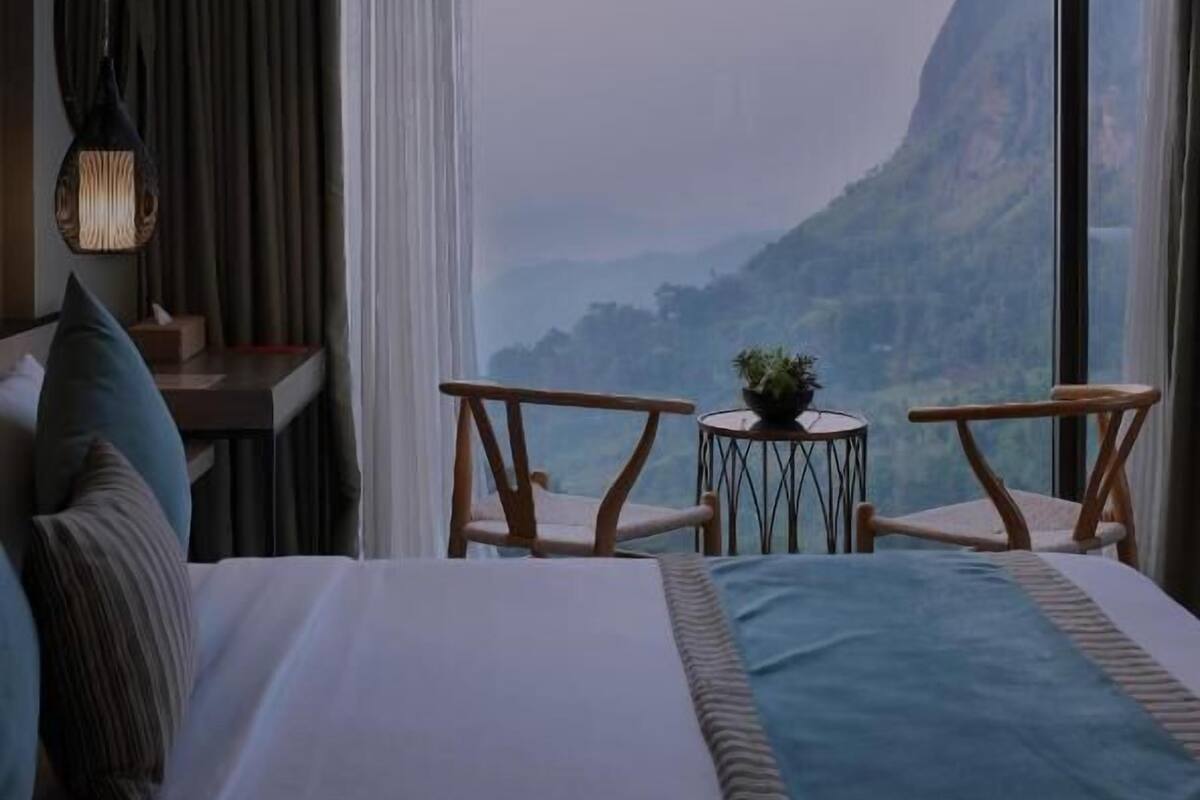 Deluxe-Doppelzimmer, Bergblick | Zimmersafe, Bügeleisen/Bügelbrett, kostenloses WLAN