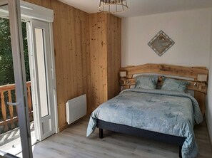 Iron/ironing board, bed sheets - Renovated house near Gérardmer (Le Tholy)