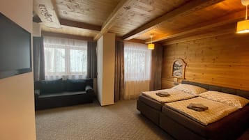 Comfort Apartment, 4 Bedrooms, Hill View