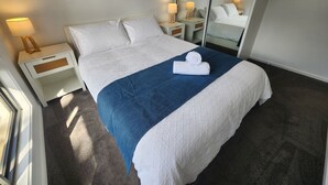 2 bedrooms, free WiFi, bed sheets - Central Birchip Guesthouse (Birchip)