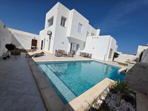 Pool - Dream villa with a private pool and 3 suites (Djerba)