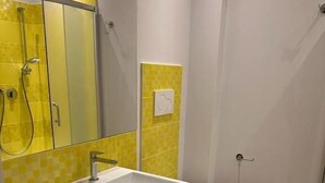 Ảnh chưa phân loại, 4 trong số 12 ảnh, nút