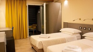 Ảnh chưa phân loại, 2 trong số 12 ảnh, nút