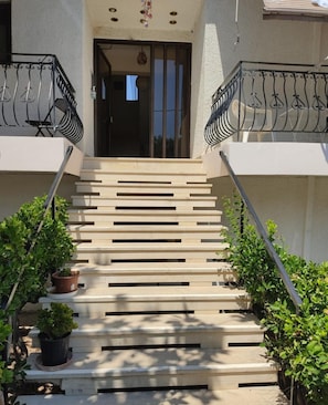 Exterior detail - Rousetis Two-Bedroom Apt 105 - 200m from the Sea (Aigialeia)