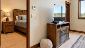 Unclassified image, 4 of 19, button - Unwind at Riverstone Loft (Coeur d'Alene)