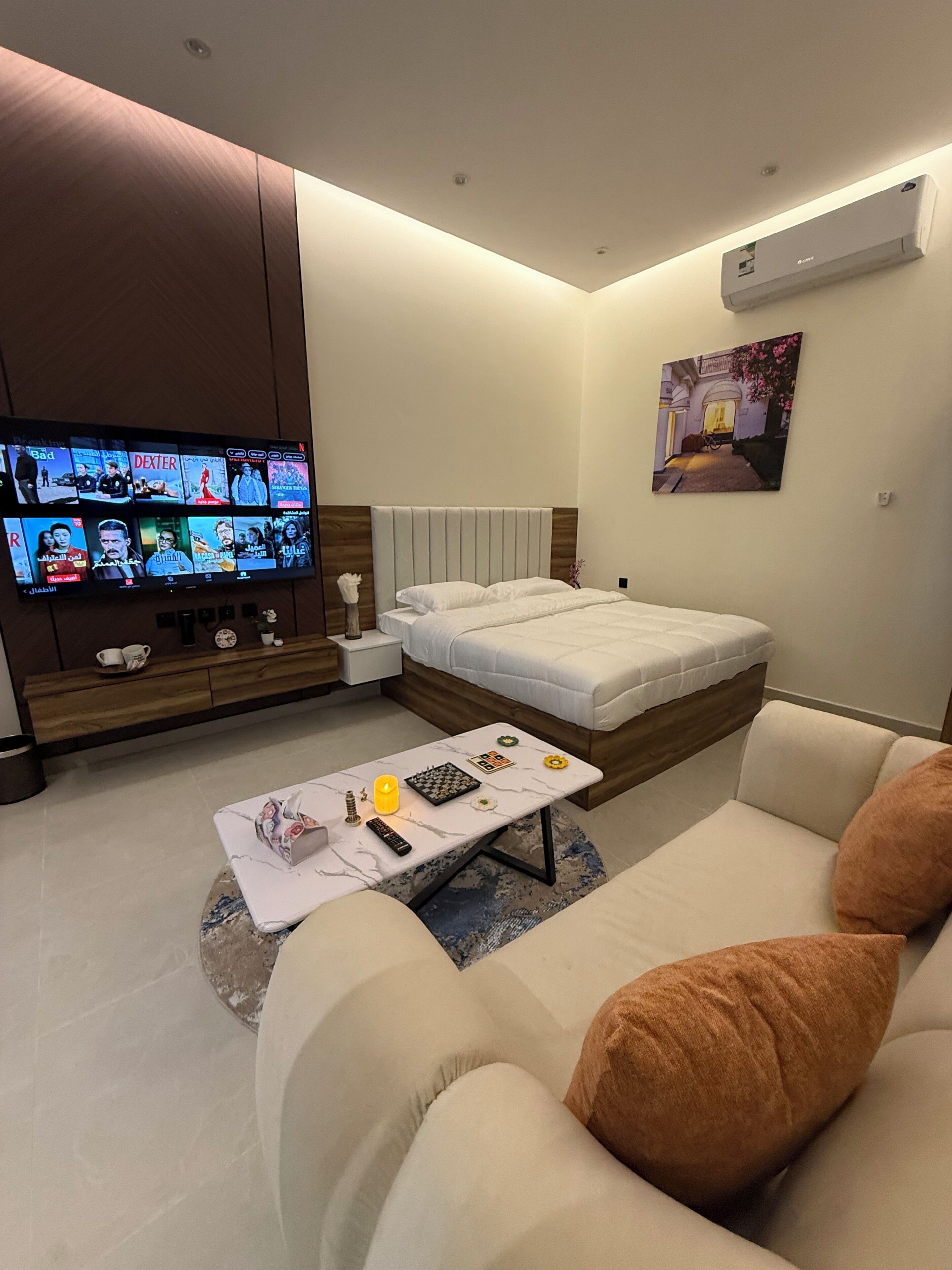 Studio Suite | Living area | 75-cm Smart TV with digital channels