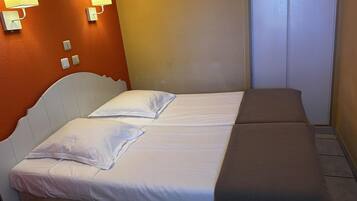 3 bedrooms, individually furnished