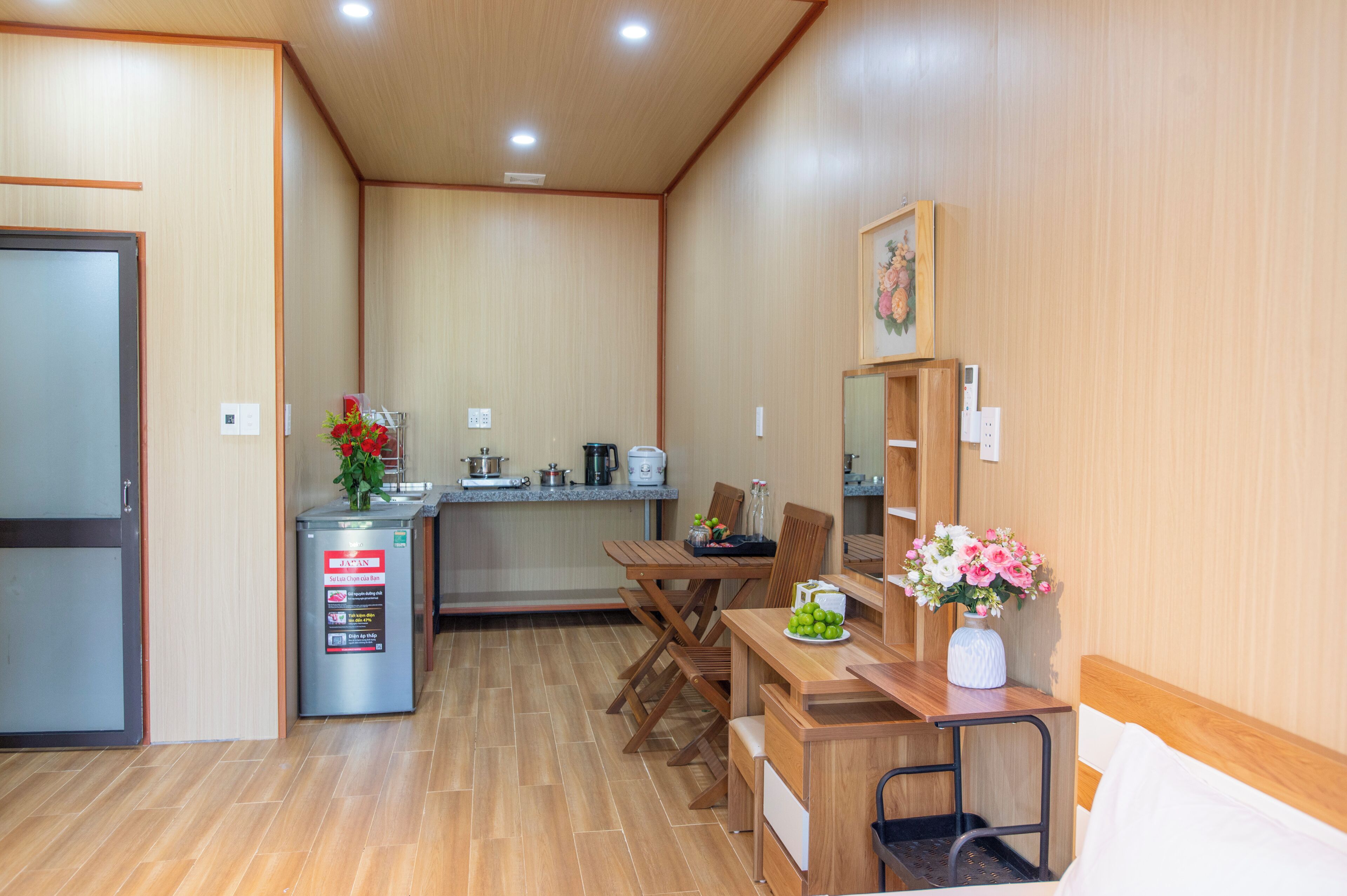 Classic Room, Garden View | Dining