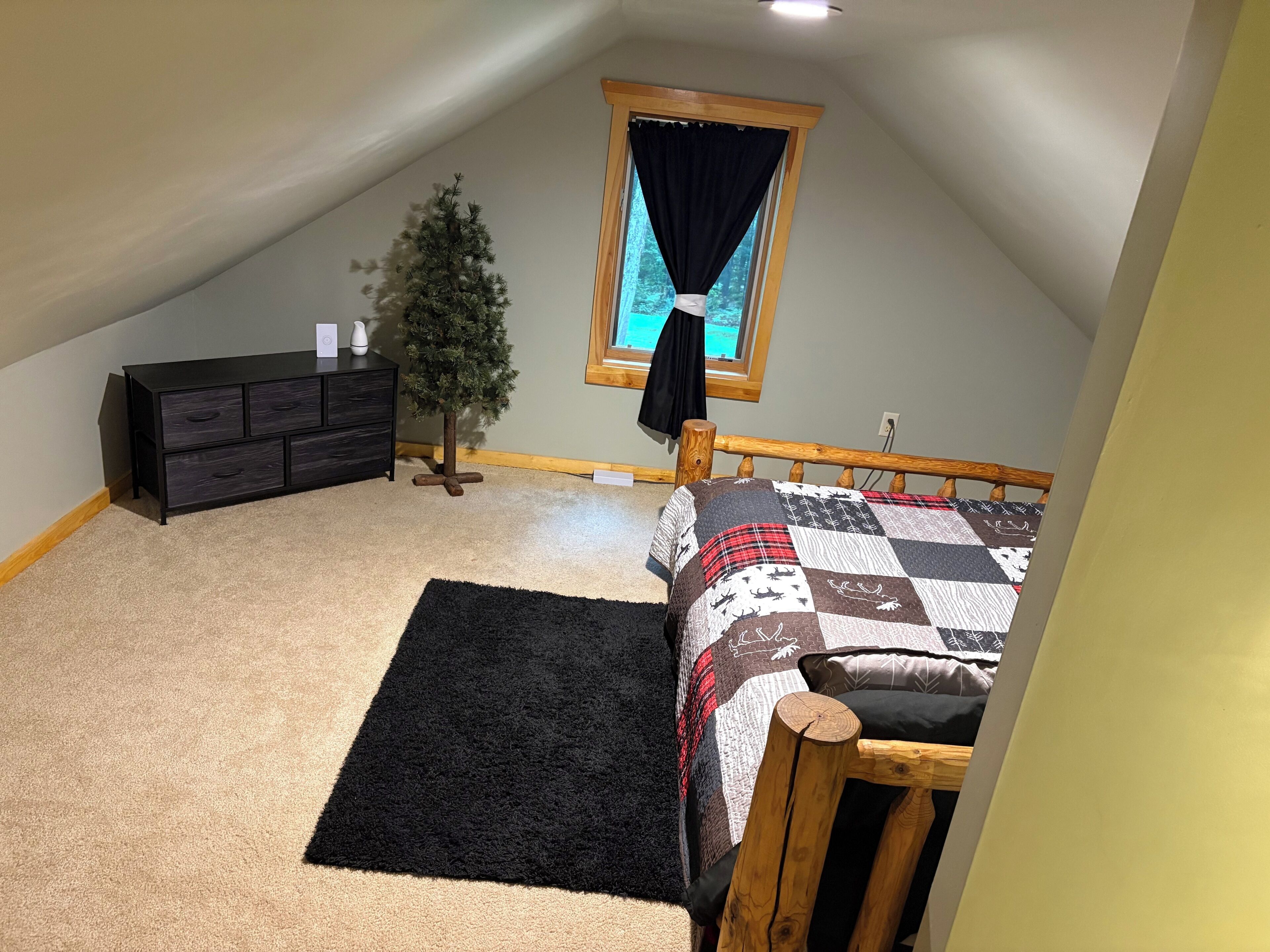 3 chambres, bureau, Wi-Fi gratuit, draps fournis