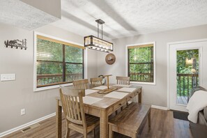 Cabin, 3 Bedrooms | Dining - Bear Run Getaway 3 Bedroom Cabin (Gatlinburg)