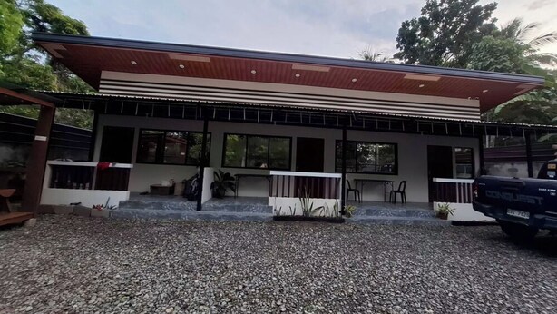 Comfort Condo, 2 Bedrooms, Air conditioning | Front of property