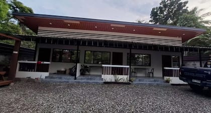 Cozy Stay at JAL Transient House