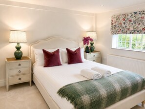 Room - Pond Cottage | Charming 3 Bed Country Escape - Pass the Keys (Sacombe)