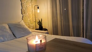 Iron/ironing board, WiFi, bed sheets - Ocean View | Pool Just 10 Seconds Away & Fully Equipped with Air Conditioning (Théoule-sur-Mer)