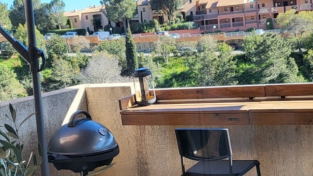 Terrace/patio - Ocean View | Pool Just 10 Seconds Away & Fully Equipped with Air Conditioning (Théoule-sur-Mer)