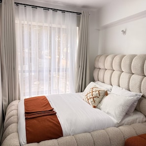 Room - Cozy studio bed & breakfast in quaint Nairobi with 
swimming pool (Nairobi)
