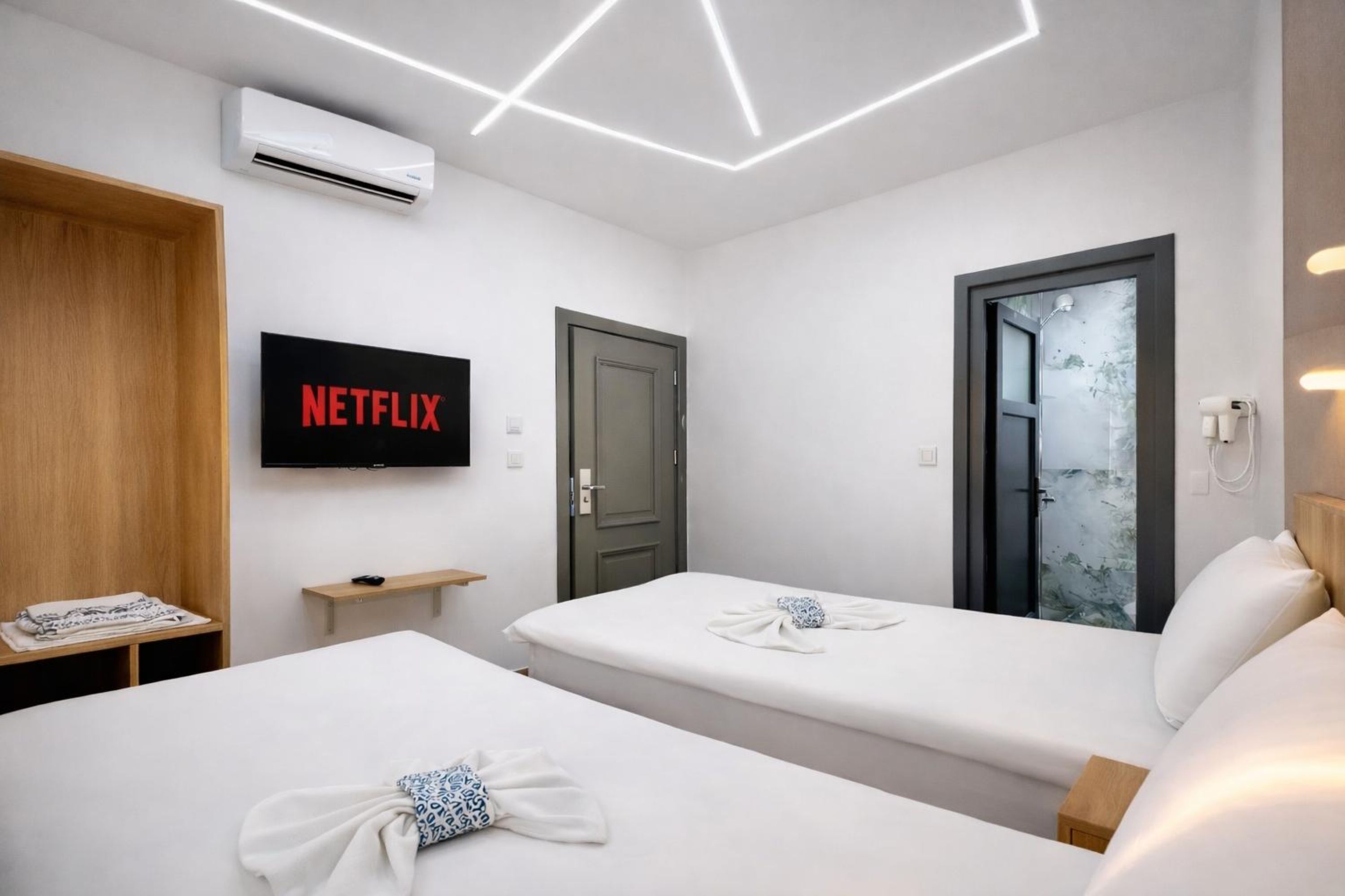 1 chambre, fer et planche à repasser, Wi-Fi, draps fournis