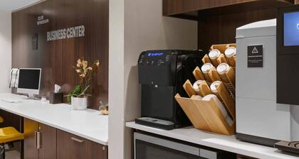 Presidential Reserve 1-bedroom condo with kitchen in heart of New York City