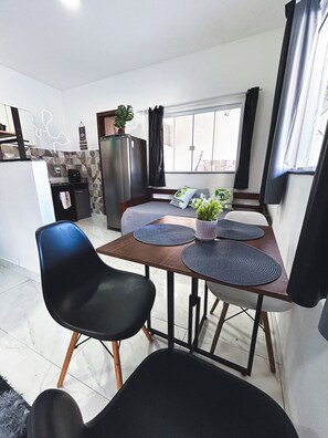 Interior - Fully furnished apartment, close to the beach and city center. (Armação dos Búzios)