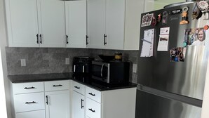 Private kitchen - Charming 2-bedroom house in peaceful Harding (Harding)