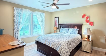 Entire Lower Level Guest Suite right off I-81